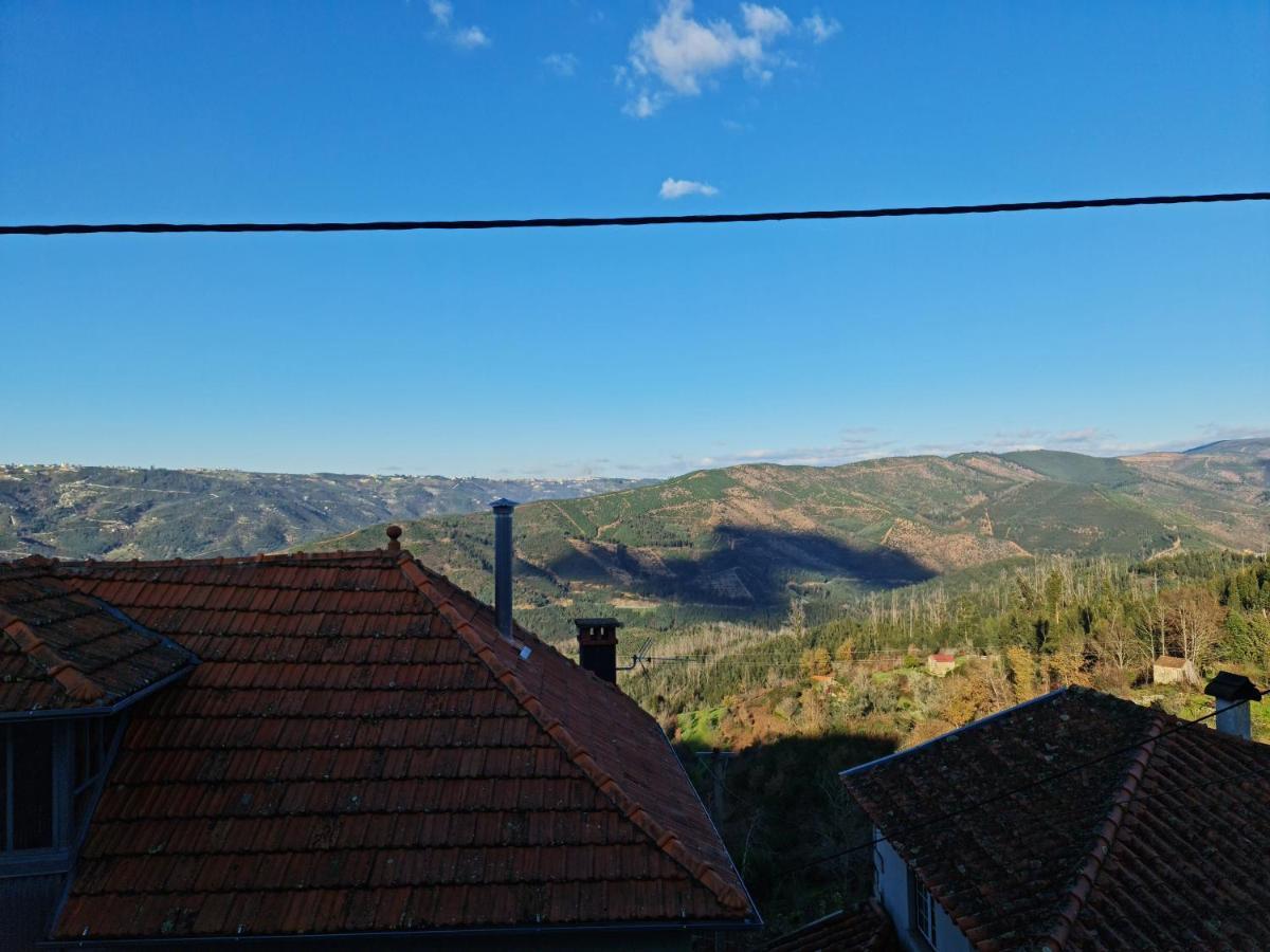 Casa Na Fraga Villa Aldeia das Dez Exteriör bild